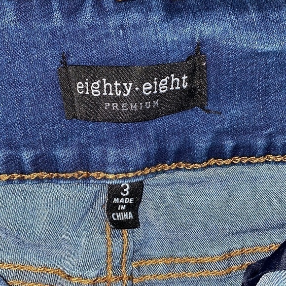 🌟LADIES/ Juniors jean shorts - Picture 6 of 6